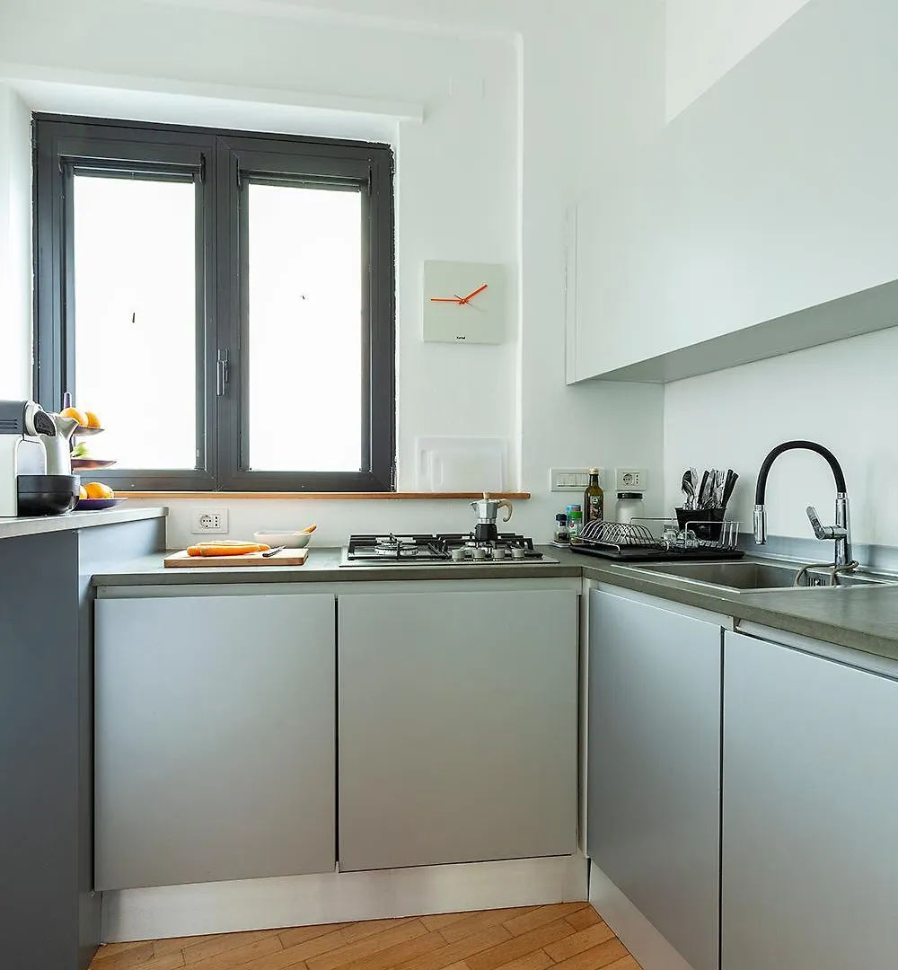 Duplex Luminoso In Zona Residenziale Apartment Milan