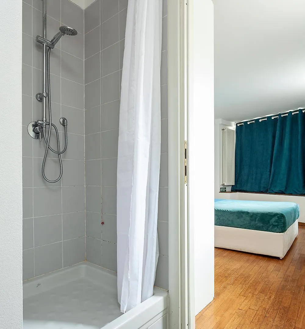Duplex Luminoso In Zona Residenziale Apartment Milan
