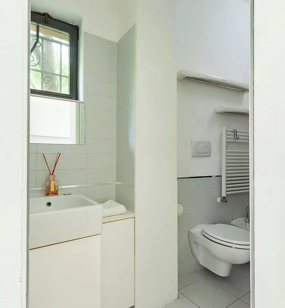 Duplex Luminoso In Zona Residenziale Apartment Milan