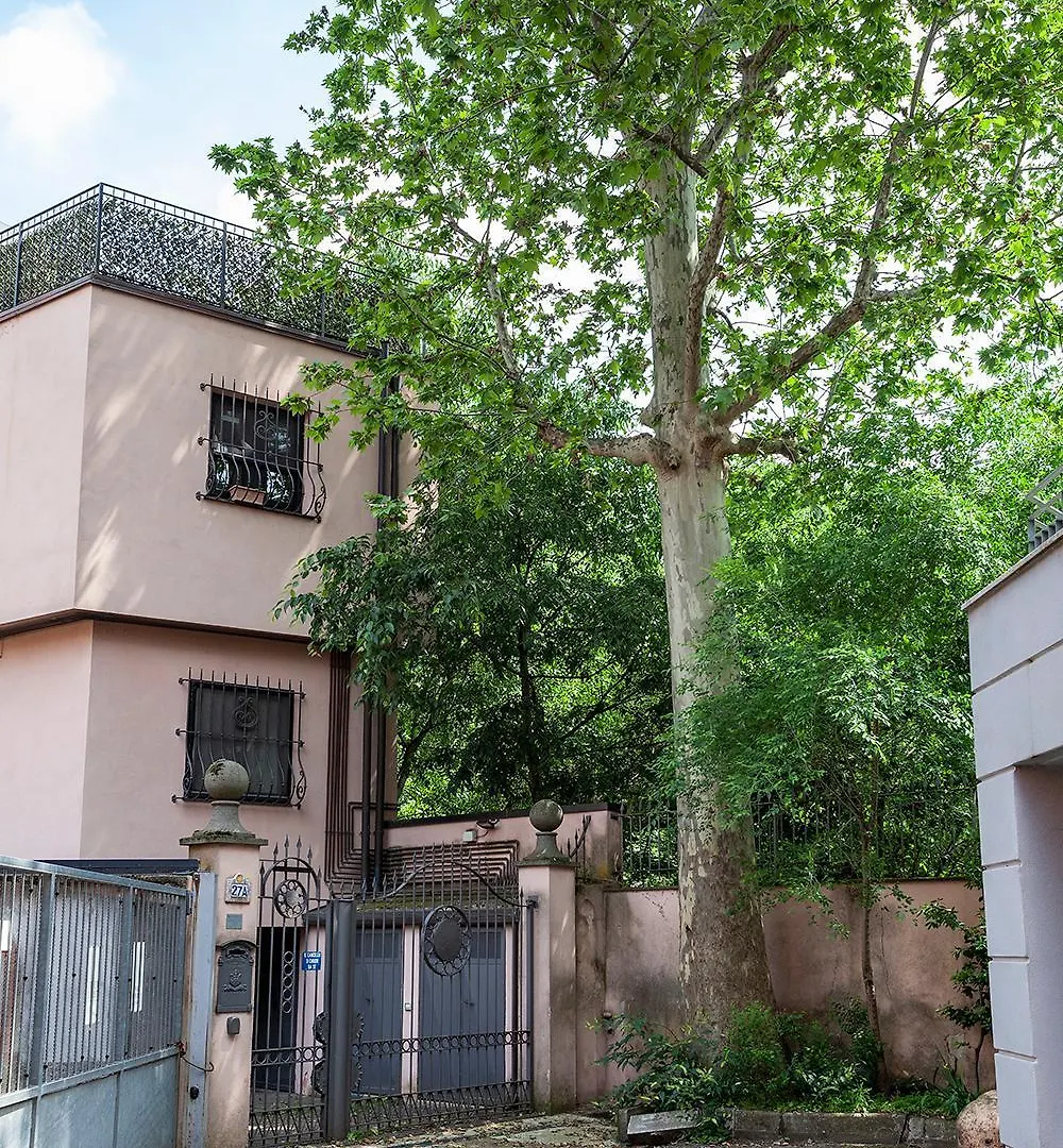 Duplex Luminoso In Zona Residenziale Apartment Milan Italy